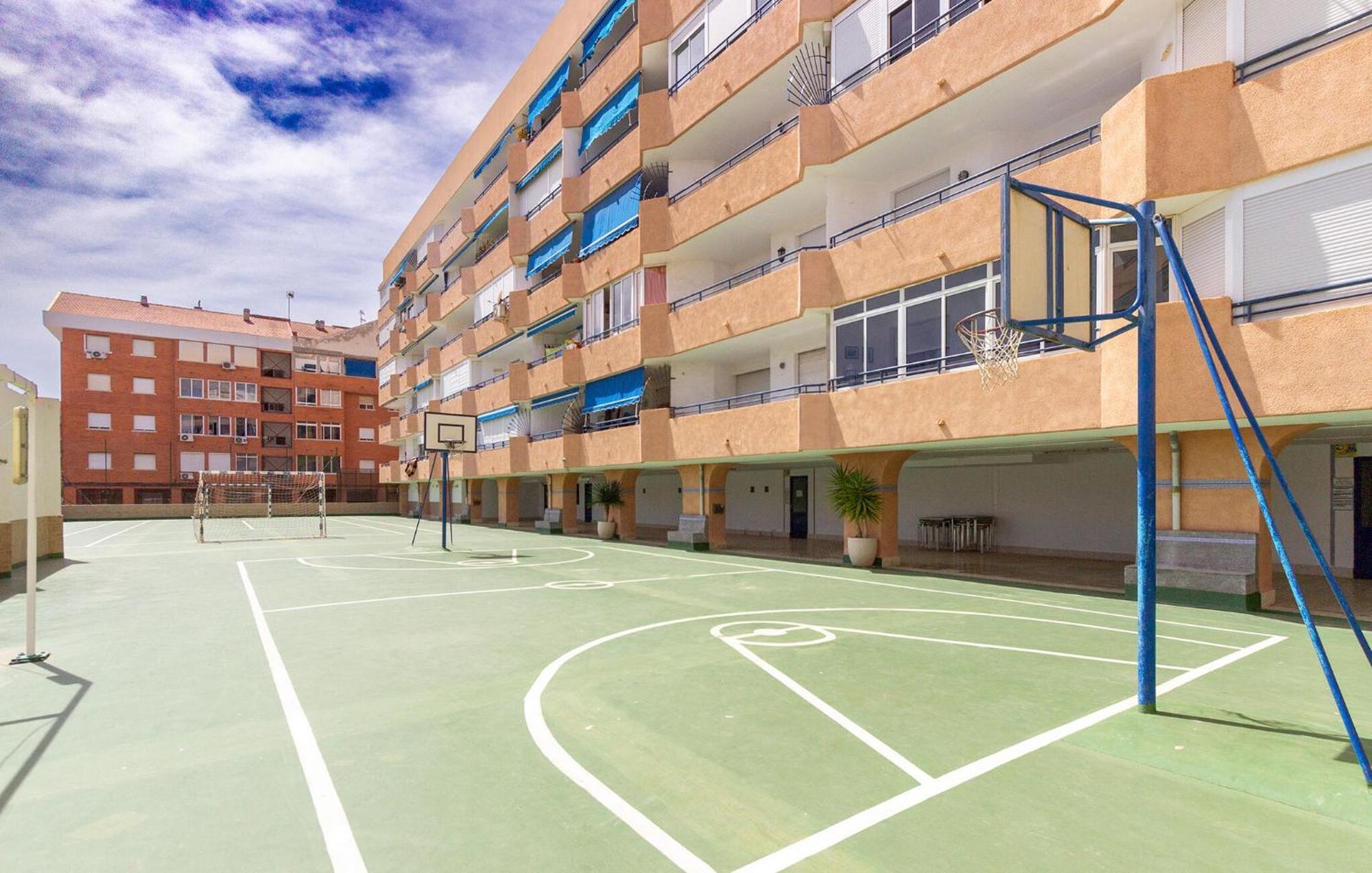 Nice Apartment In Torrevieja With Kitchen מראה חיצוני תמונה