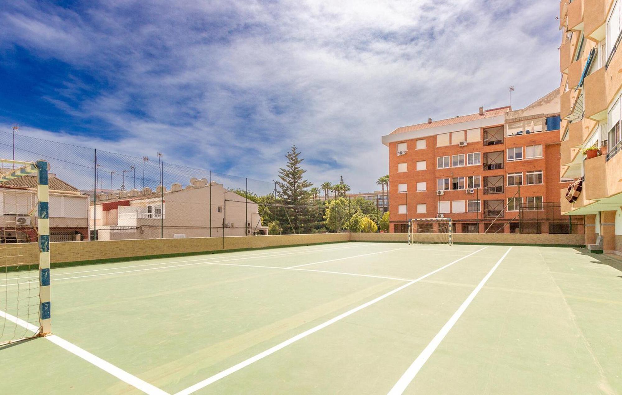 Nice Apartment In Torrevieja With Kitchen מראה חיצוני תמונה