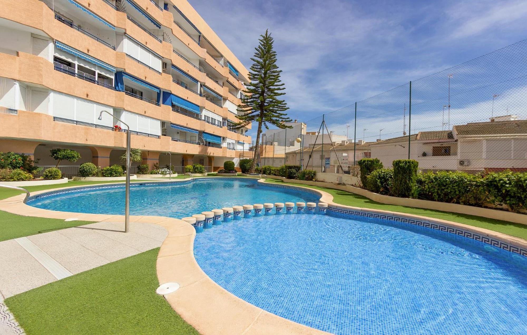 Nice Apartment In Torrevieja With Kitchen מראה חיצוני תמונה
