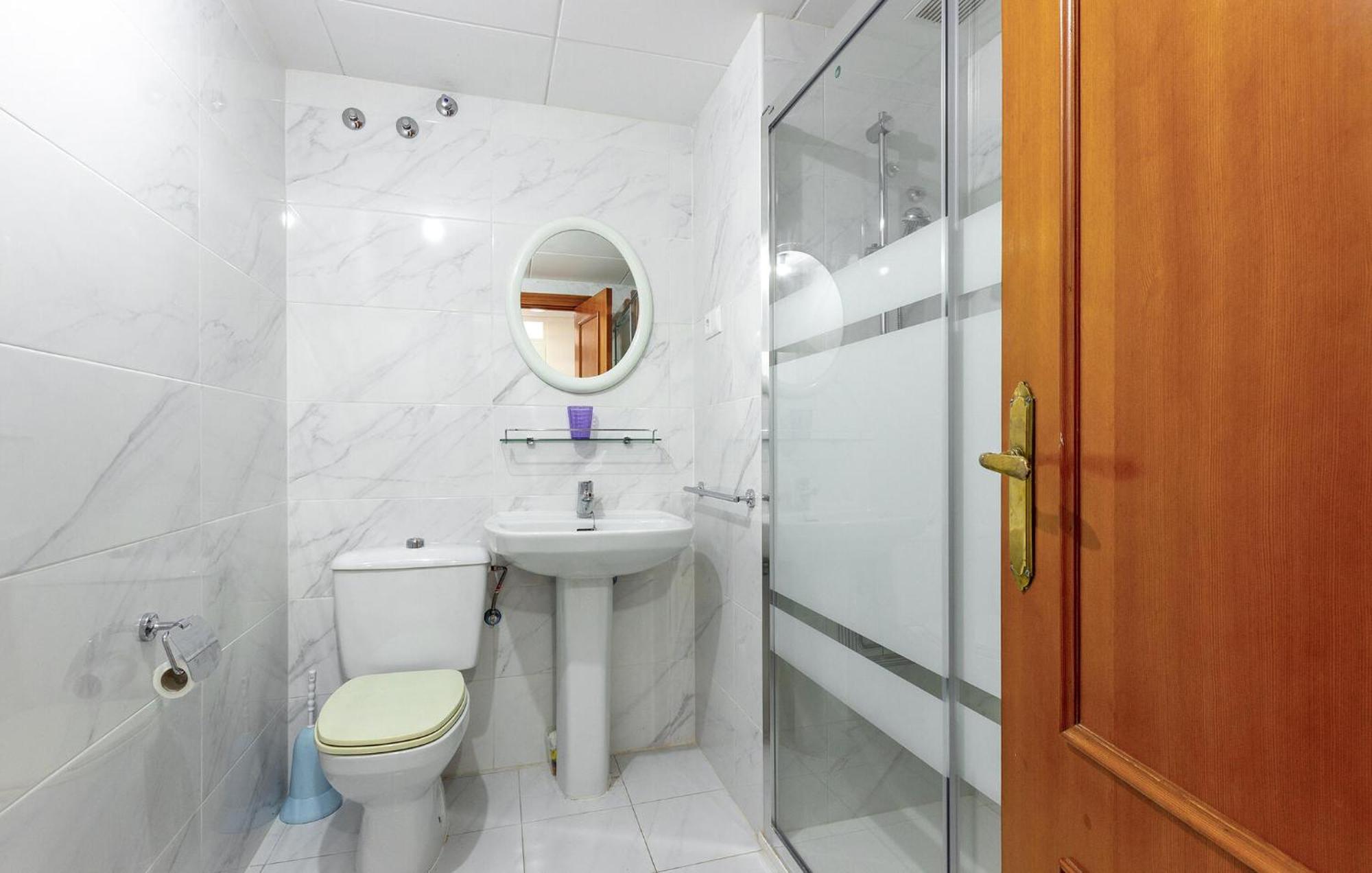 Nice Apartment In Torrevieja With Kitchen מראה חיצוני תמונה