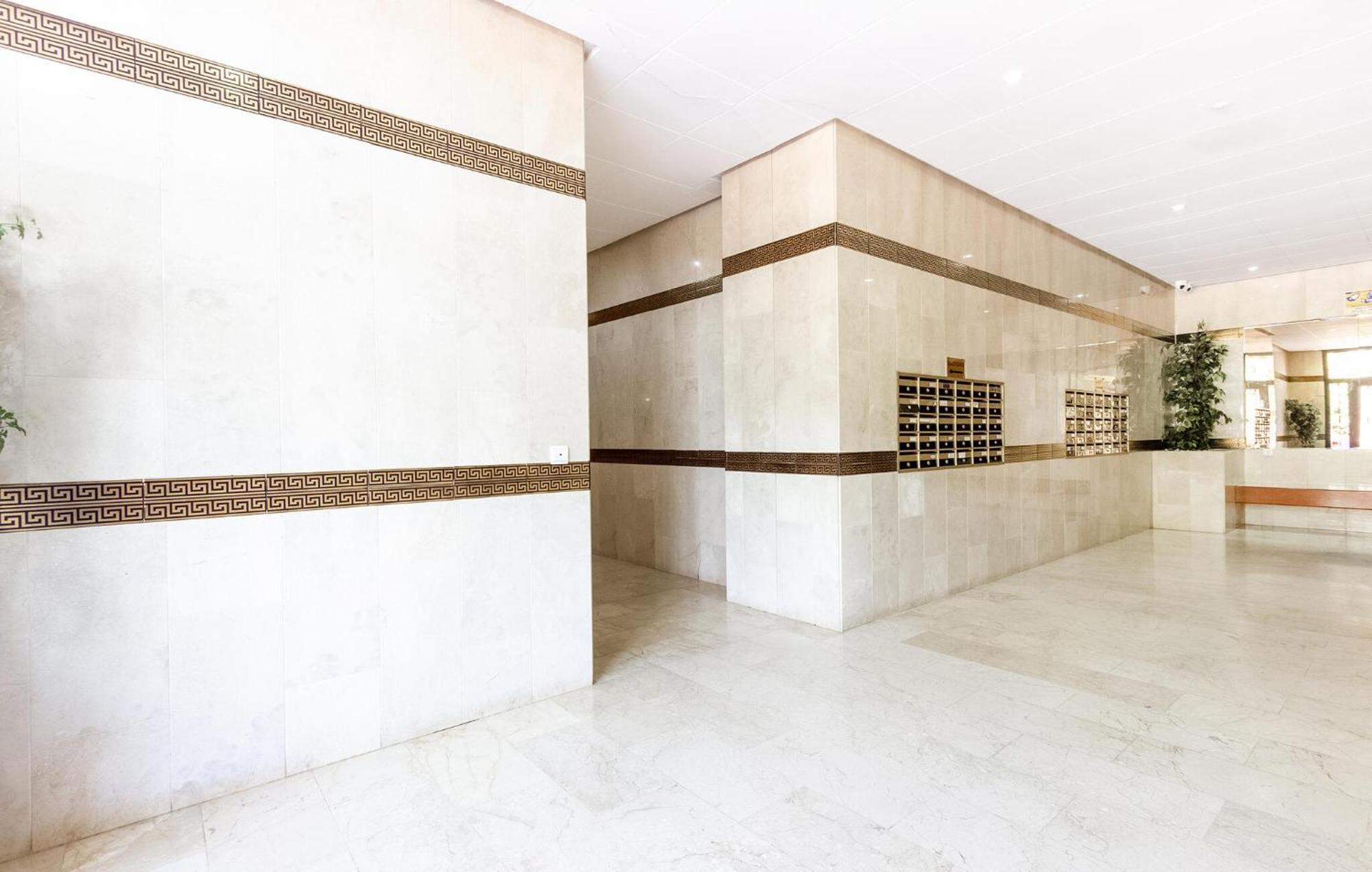 Nice Apartment In Torrevieja With Kitchen מראה חיצוני תמונה